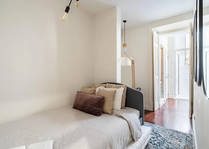 アパート Akicity Saldanha White