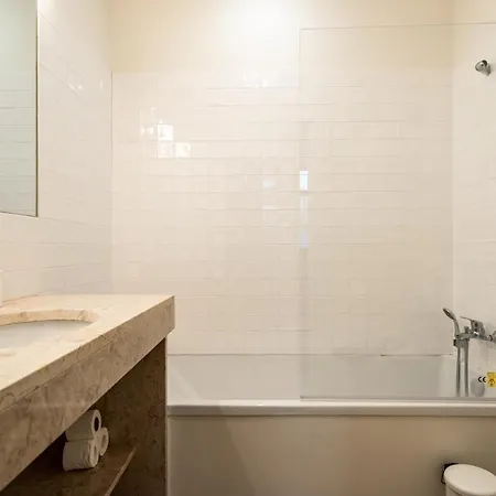 Apartment Akicity Saldanha White *