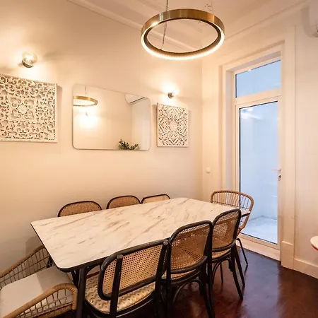 Akicity Saldanha White דירה