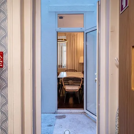 شقة Akicity Saldanha White *