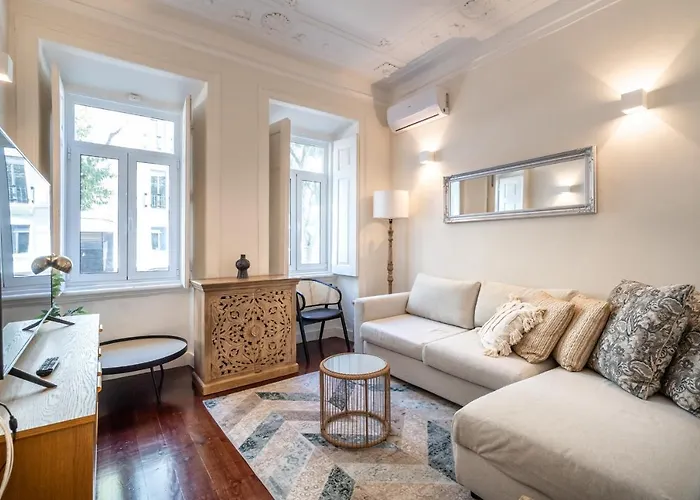 شقة Akicity Saldanha White *